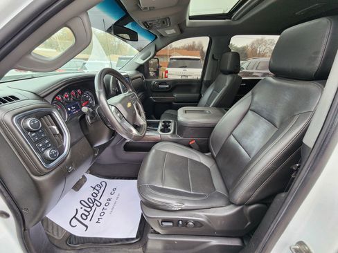 Used 2022 Chevrolet Silverado 2500 LTZ w/ LTZ Convenience Package image 15