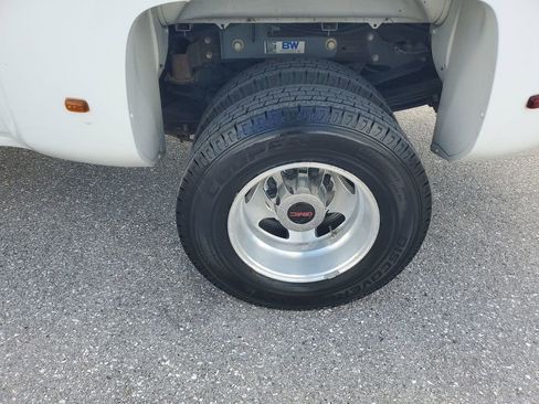 Used 2017 GMC Sierra 3500 Denali w/ Duramax Plus Package image 19