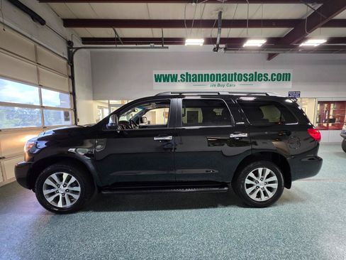 Used 2017 Toyota Sequoia Limited AWD/4WD image 11