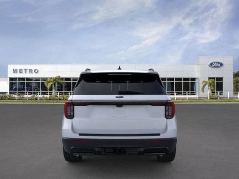 New 2026 Ford Explorer ST-Line w/ ST-Line Street Pack image 5
