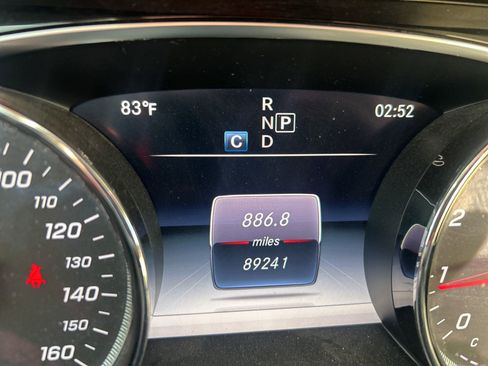 Used 2017 Mercedes-Benz E 300 image 13