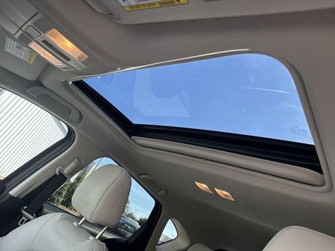 Used 2022 MAZDA CX-5 AWD 2.5 S w/ Premium Package image 29