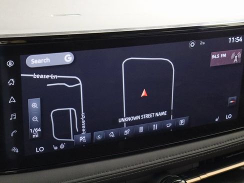 Used 2023 Nissan Ariya FWD image 30