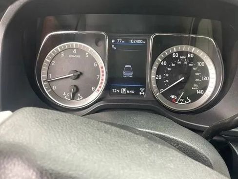 Used 2019 Nissan Titan SV w/ SV Convenience Package AWD/4WD image 34