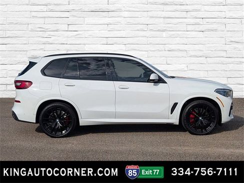 Used 2021 BMW X5 M50i w/ Executive Package image 4