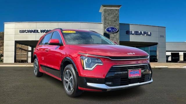 Used 2023 Kia Niro FWD 360° Tour