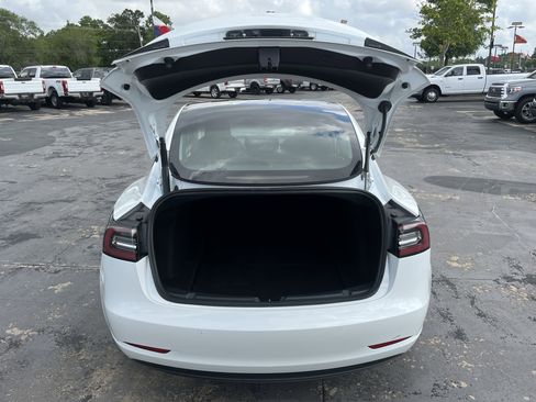 Used 2022 Tesla Model 3 Long Range AWD/4WD image 11