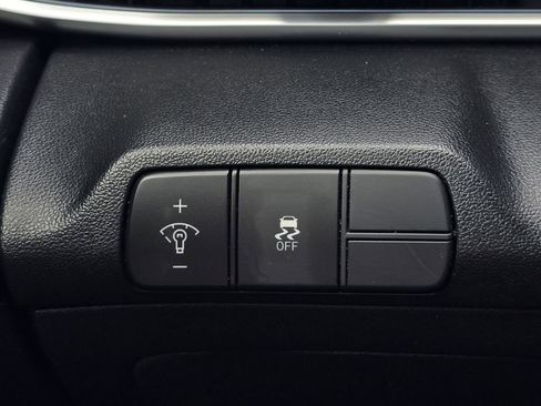 Used 2024 Hyundai Elantra SEL FWD image 22