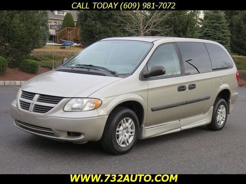 Used 2005 Dodge Grand Caravan SE w/ Popular Equipment Group I image 1