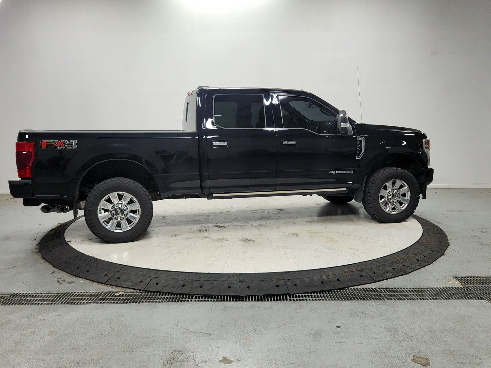 Used 2020 Ford F250 Platinum AWD/4WD image 9