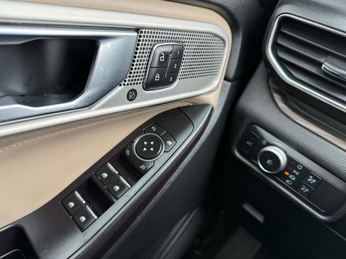 Used 2020 Ford Explorer Limited w/ Class III Trailer Tow Package image 31