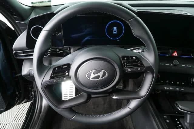New 2026 Hyundai Elantra SEL FWD image 23