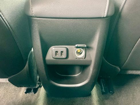 Used 2017 Chevrolet Colorado Z71 image 33