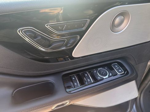 Used 2025 Lincoln Aviator Reserve w/ Equipment Group 201A AWD/4WD image 21