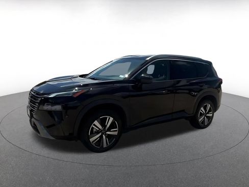 Used 2026 Nissan Rogue SL FWD image 8