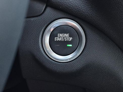 Used 2024 Chevrolet Equinox LT FWD image 23