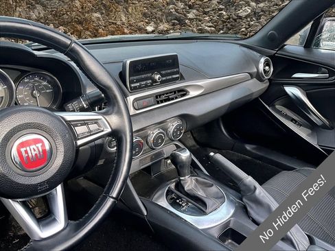 Used 2018 FIAT 124 Spider Classica RWD image 5