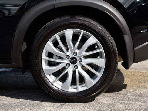 Used 2025 INFINITI QX50 Luxe image 14