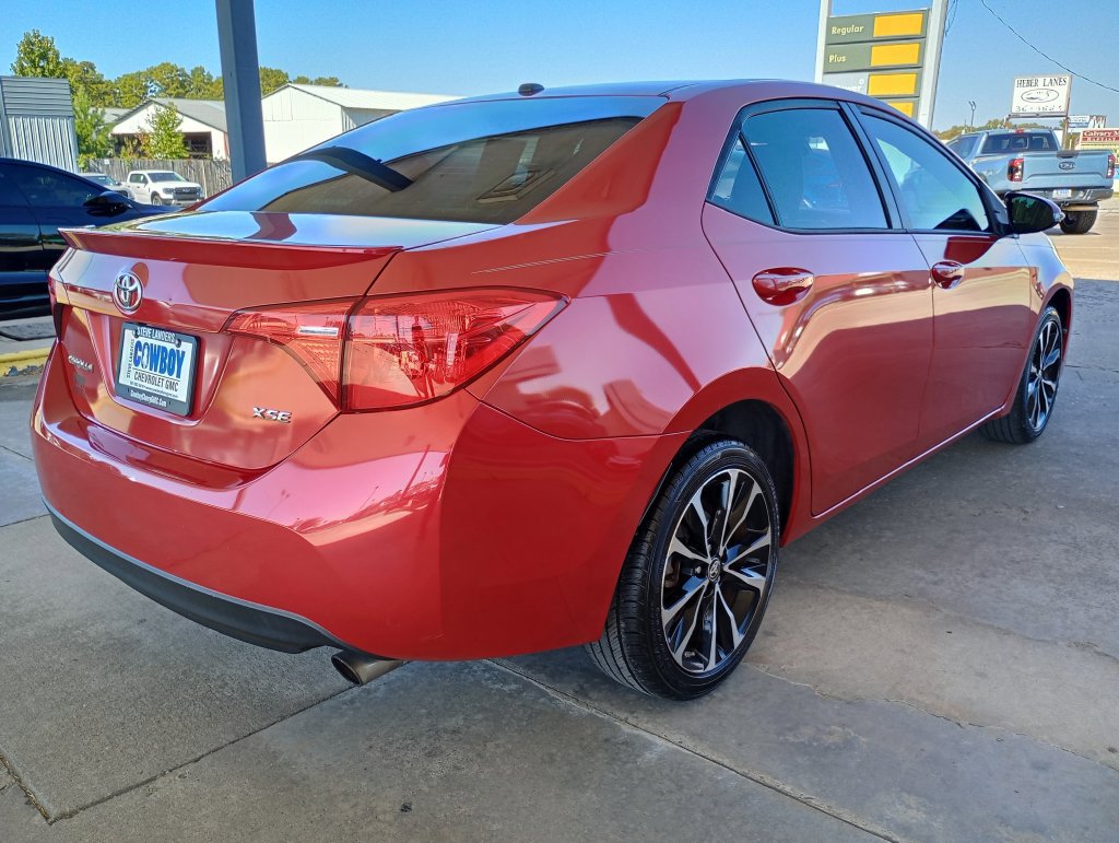 Used 2019 Toyota Corolla XSE FWD image 5