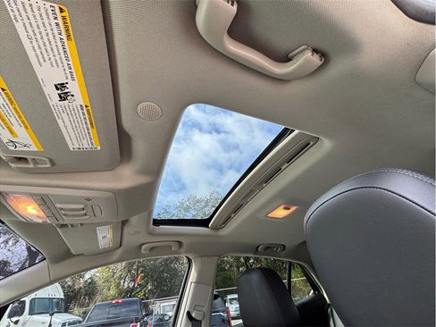 Used 2018 Buick Encore Premium image 38