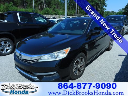 Used 2017 Honda Accord LX image 1
