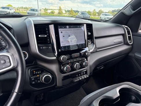 Used 2022 RAM 1500 Big Horn AWD/4WD image 16