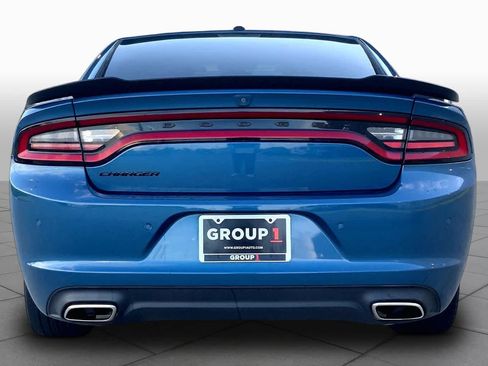 Used 2020 Dodge Charger SXT w/ Blacktop Package RWD image 5