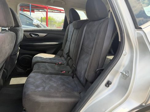 Used 2015 Nissan Rogue S AWD/4WD image 27