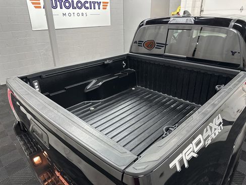 Used 2023 Toyota Tacoma TRD Sport w/ Technology Package image 11