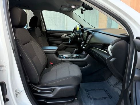 Used 2019 Chevrolet Traverse LT image 26