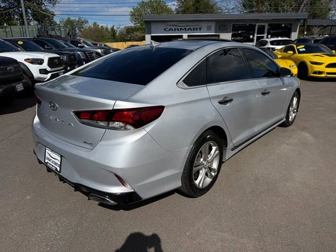 Used 2018 Hyundai Sonata Sport w/ Tech Package 05 FWD image 9