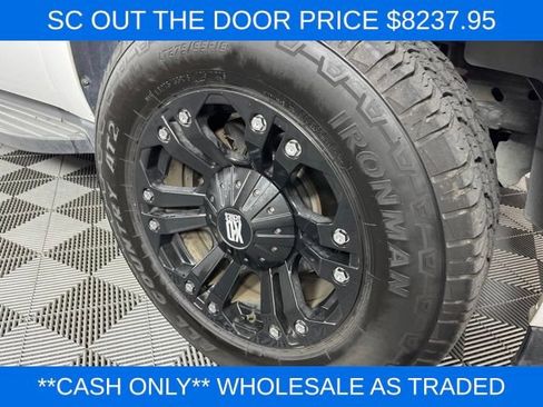 Used 2013 Chevrolet Suburban LT w/ Luxury Package RWD image 12