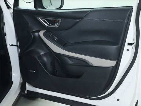 Certified 2023 Subaru Forester Limited image 38