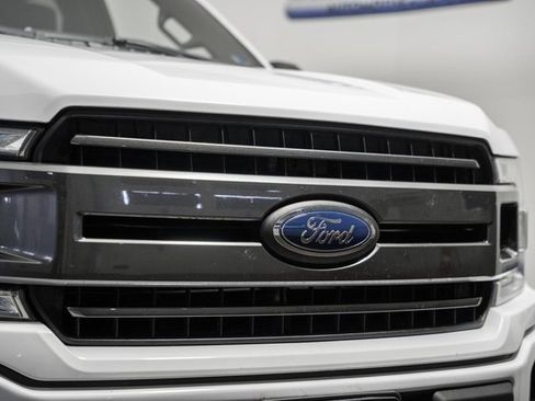 Used 2018 Ford F150 XLT w/ Equipment Group 302A Luxury image 11