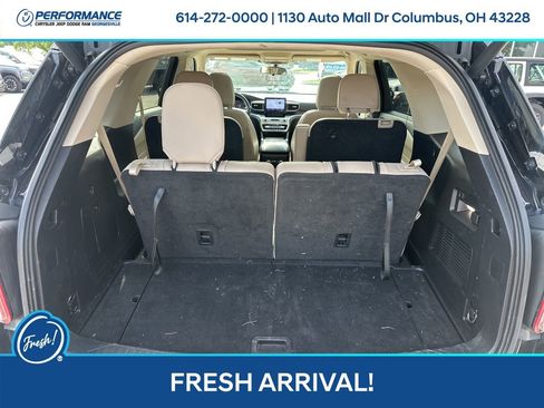 Used 2022 Ford Explorer XLT w/ Equipment Group 202A AWD/4WD image 25