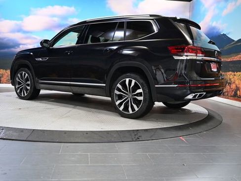 Used 2022 Volkswagen Atlas SEL Premium image 5