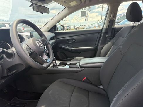 Used 2024 Nissan Sentra S FWD image 8