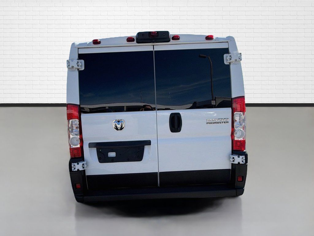 Used 2025 RAM ProMaster 2500 w/ U-Haul Equipment Group FWD image 8