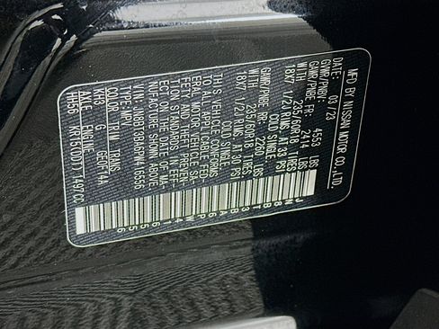 Used 2023 Nissan Rogue SV image 12