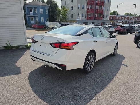 Used 2023 Nissan Altima 2.5 SL AWD/4WD image 6
