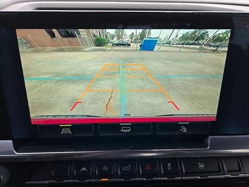 Used 2023 Chevrolet Silverado 1500 LT w/ Convenience Package II image 12