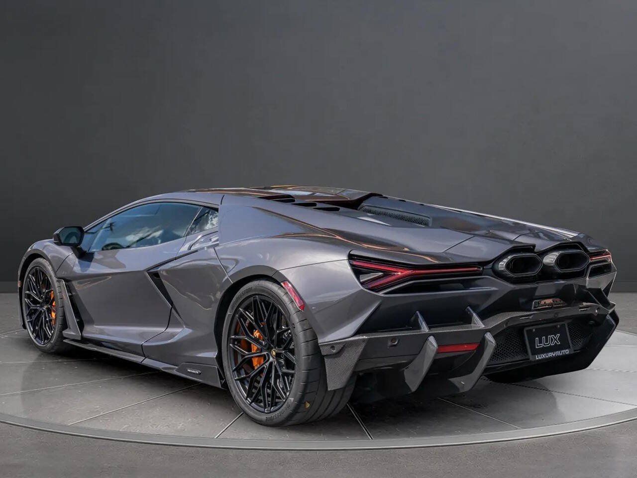 Used 2025 Lamborghini Revuelto AWD/4WD image 10