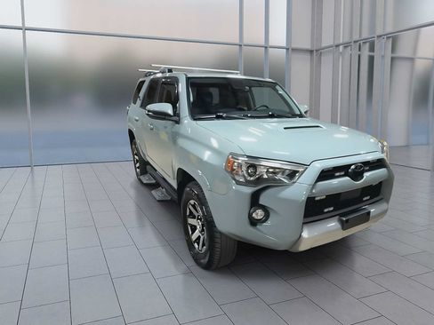 Used 2023 Toyota 4Runner TRD Off-Road Premium w/ Moonroof Package AWD/4WD image 5