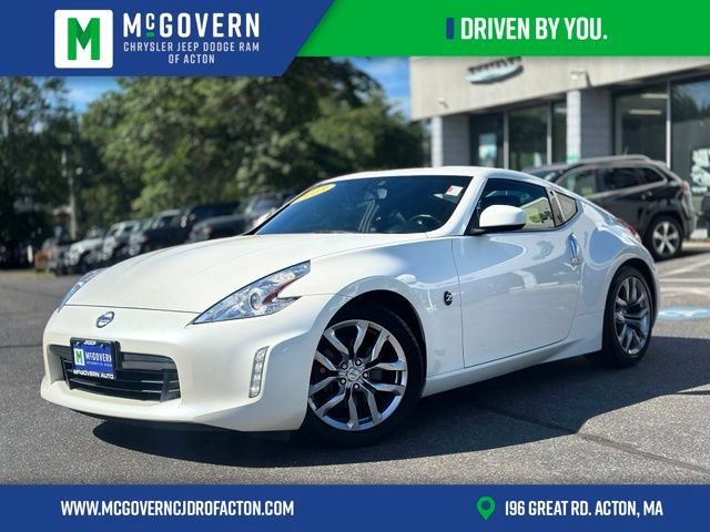 Used 2013 Nissan 370Z Coupe RWD image 1