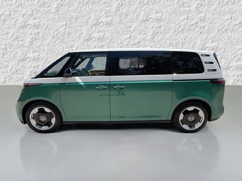 Used 2025 Volkswagen ID. Buzz Pro S Plus image 6