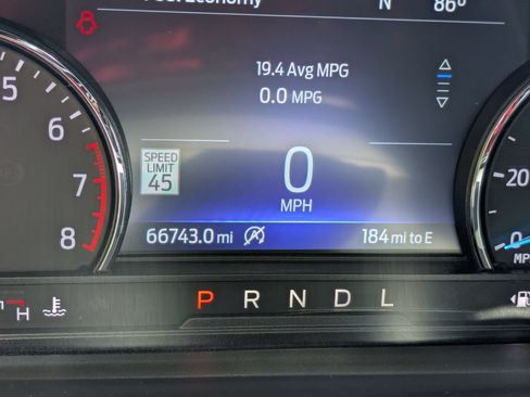 Used 2023 Ford Explorer Limited w/ Limited Technology Package RWD image 21