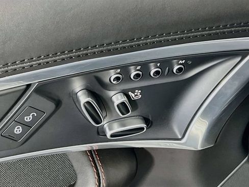 Used 2019 Jaguar F-TYPE Coupe RWD image 13