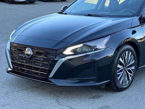 Used 2023 Nissan Altima 2.5 SV image 33