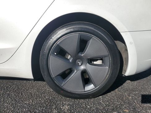 Used 2022 Tesla Model 3 Long Range image 8