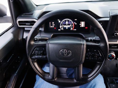 Used 2024 Toyota Tacoma SR image 37